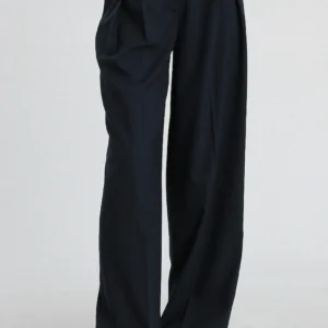 moteriškos klasikinės kelnės Noe – stilingos kelnės iš Liugre.lt