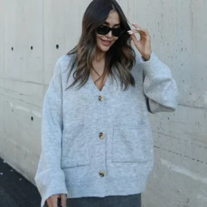 moteriškas kardiganas Grey – stilingas pilkos spalvos kardiganas iš Liugre.lt