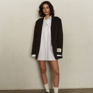 moteriškas švarkas Teya – stilingas švarkas iš Liugre.lt