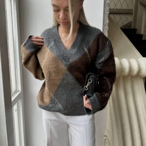 Megztinis V kaklu "Loa"